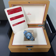 Încărcați imaginea în vizualizatorul Galeriei, Omega Seamaster Aqua Terra 150M 41mm în ediția "Summer Blue"