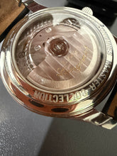 Încărcați imaginea în vizualizatorul Galeriei, Longines Master Collection GMT