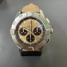 Încărcați imaginea în vizualizatorul Galeriei, BREITLING AVENGER B01 CHRONOGRAPH 44