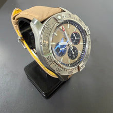 Încărcați imaginea în vizualizatorul Galeriei, BREITLING AVENGER B01 CHRONOGRAPH 44