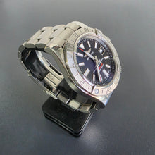 Încărcați imaginea în vizualizatorul Galeriei, Breitling Avenger II GMT