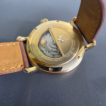 Încărcați imaginea în vizualizatorul Galeriei, Bulova Accutron Amerigo
