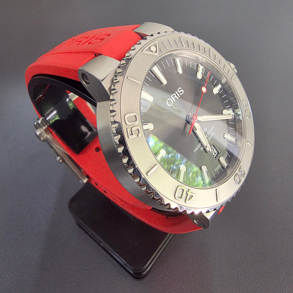 Oris Aquis Date Relief 43mm